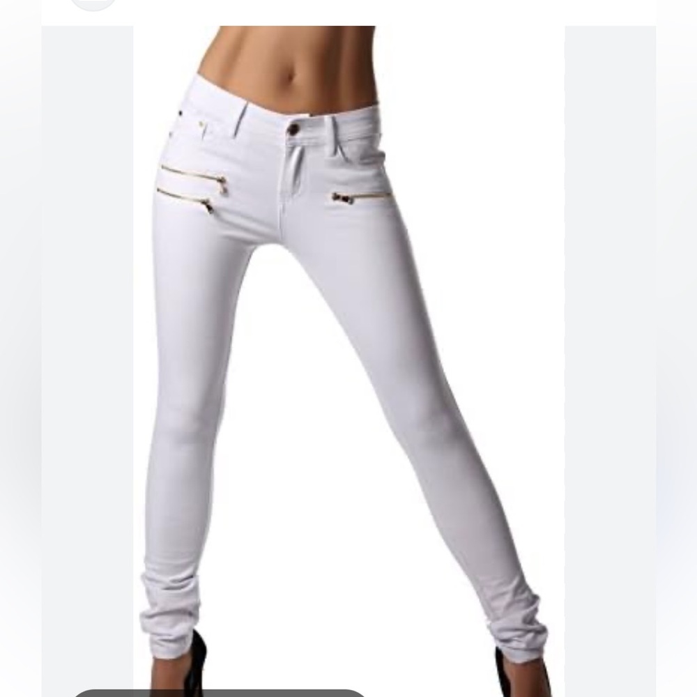 Thrill Women's Crisp White Jeggings